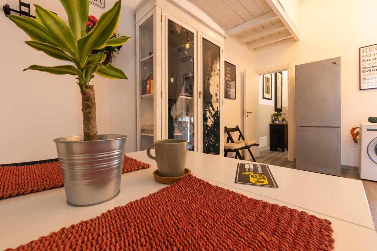 Elly House Holiday home Palermo
