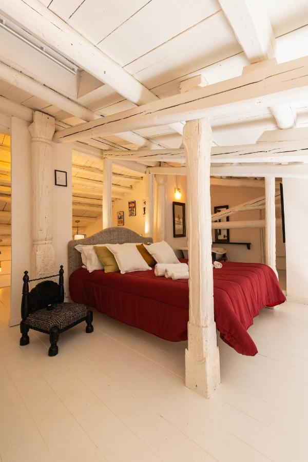 Elly House